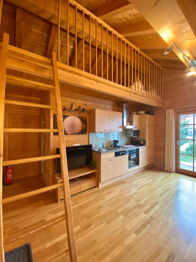 Damuelser Holzhus Apartment Luaran gambar